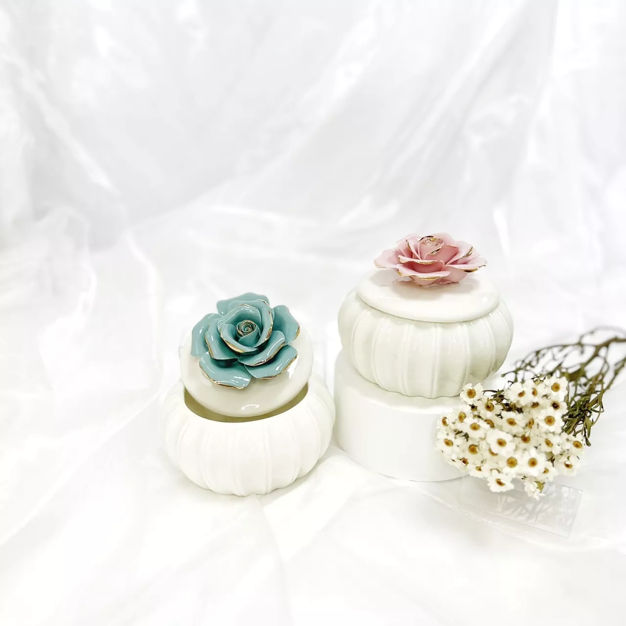 寵物骨灰罐-立體金邊玫瑰花款